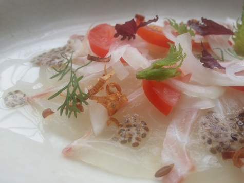 真鯛のタイ風カルパッチョ